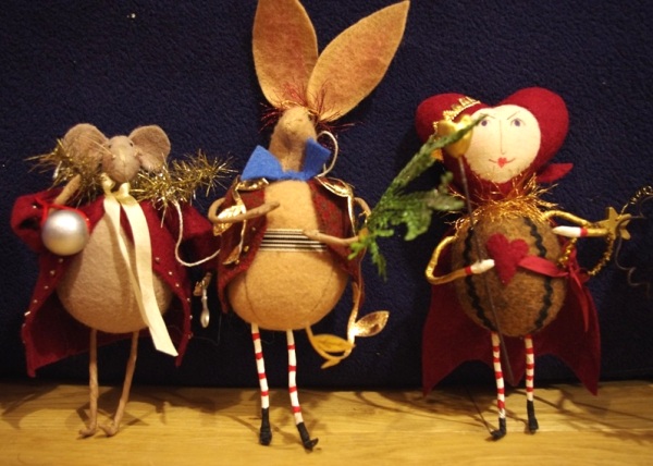 Dormouse, March Hare, Queen